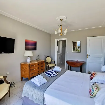 Valegrand Penthouse Sea View By Guys דירה