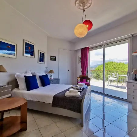 Valegrand Penthouse Sea View By Guys *