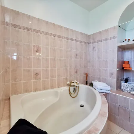 Valegrand Penthouse Sea View By Guys Nizza